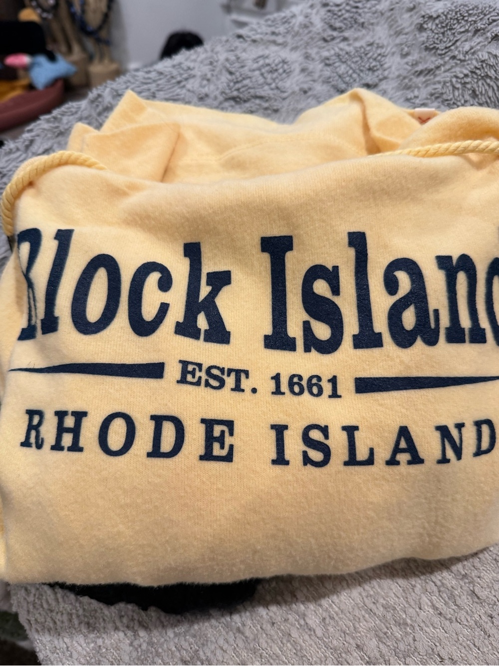 Women’s Yellow Pullover Hoodie - Cozy Fleece Sweatshirt